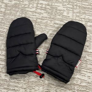 Black Hunter mittens (size s/m)
